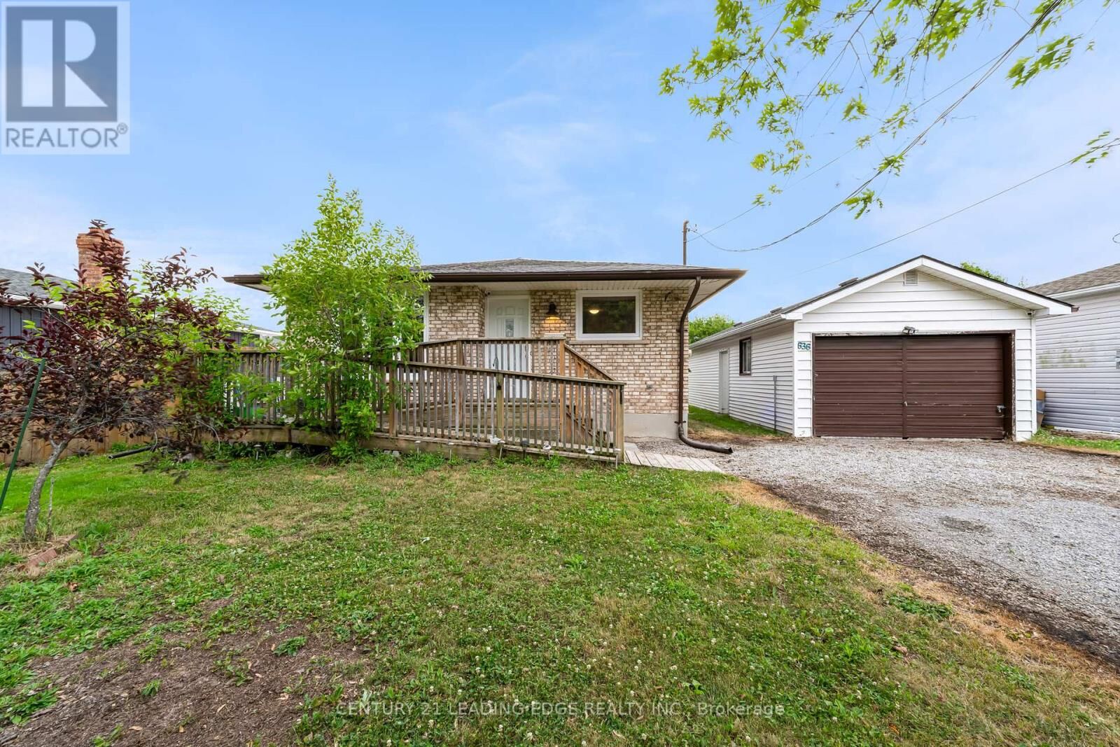 Property Photo: 636 Crescent Road ON L2A 4P8
