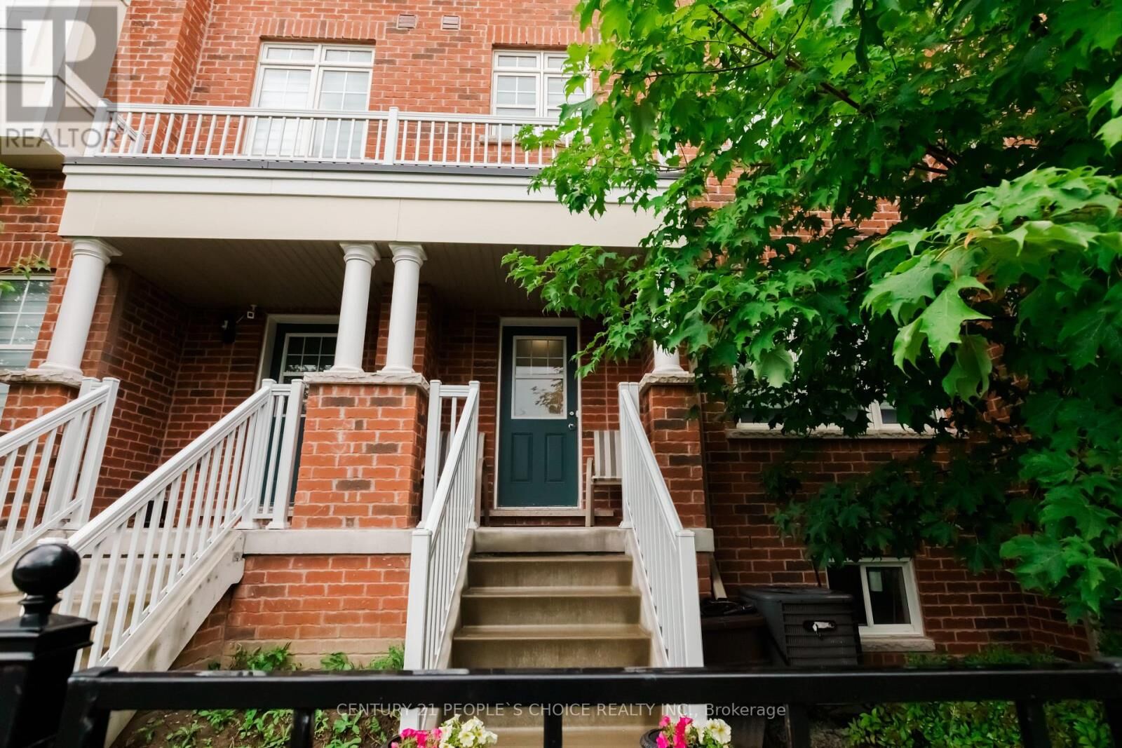 Property Photo:  102 Roy Grove Way  ON L6E 0T7 