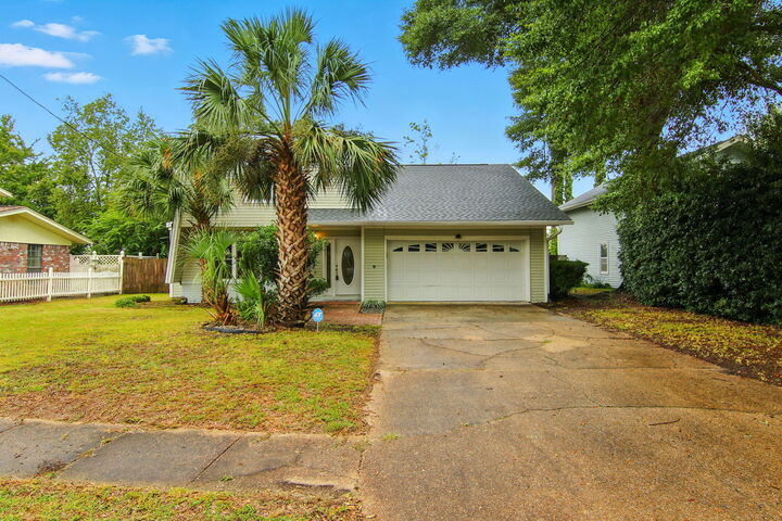 24 NW Cinderella Lane  Fort Walton Beach FL 32547 photo