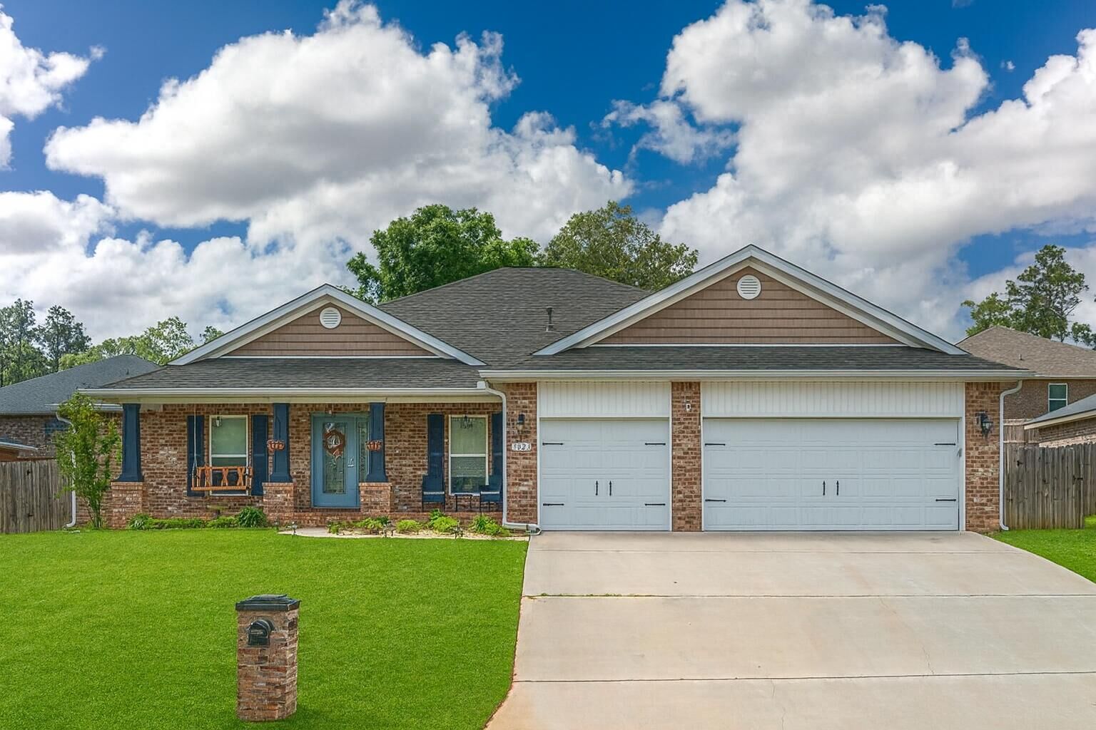 Property Photo:  3023 Crown Creek Circle  FL 32539 