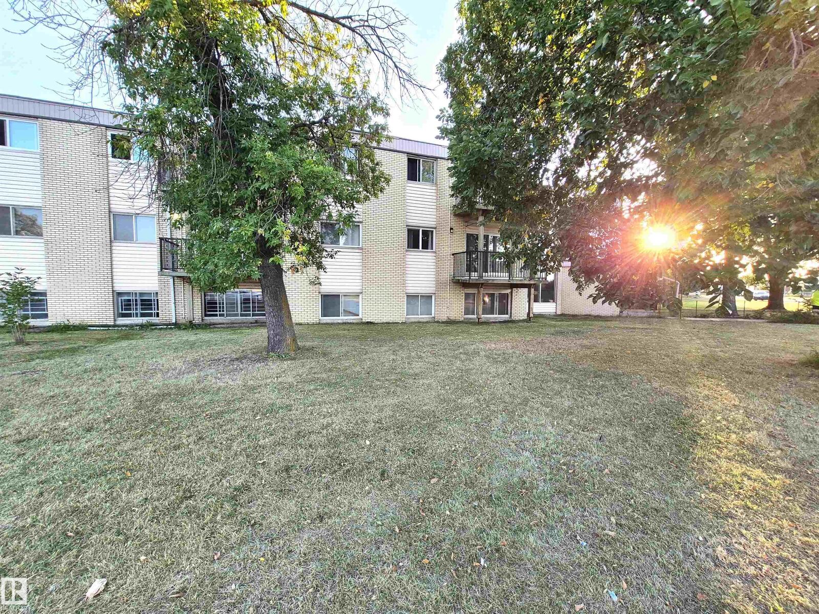 Property Photo: 5715 133 Avenue NW 22C AB T5A 0K3