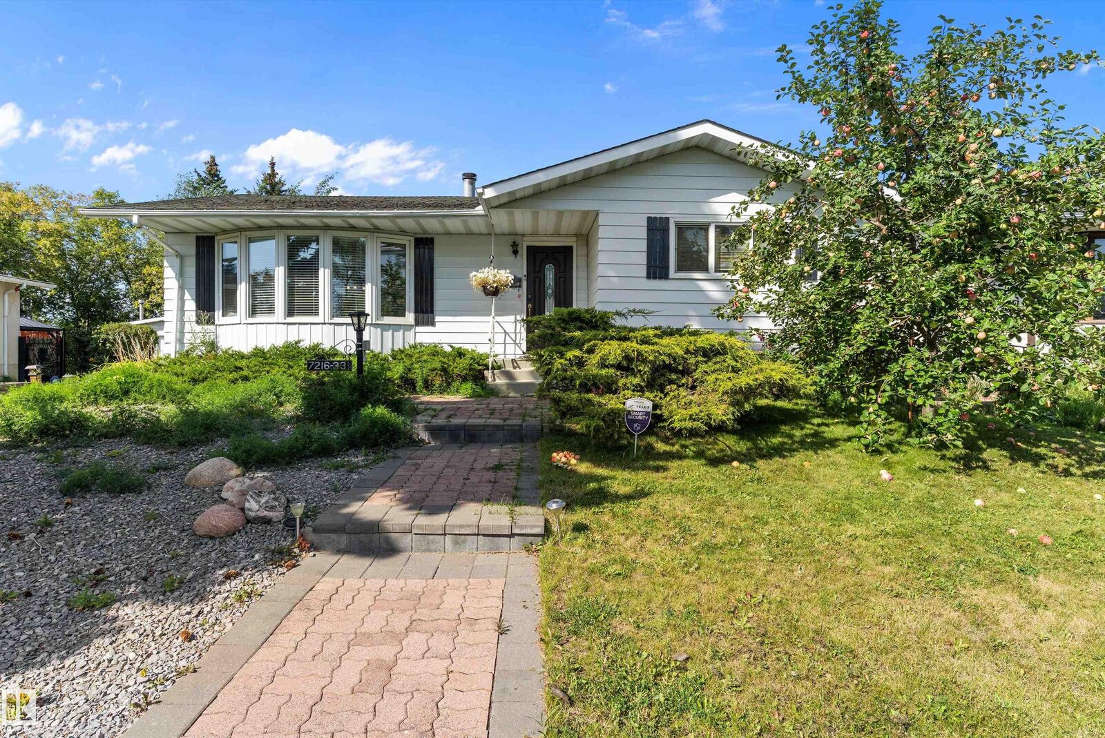 Property Photo: 7216 33 Avenue NW AB T6K 1K3