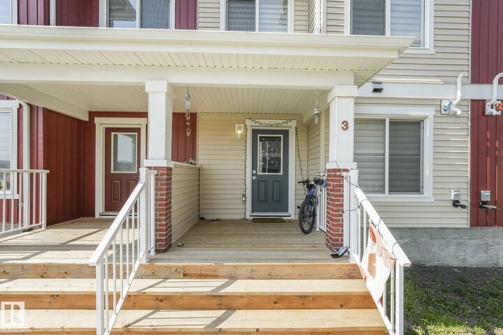 Property Photo: 22786 97 Avenue NW 3 AB T5T 7S6