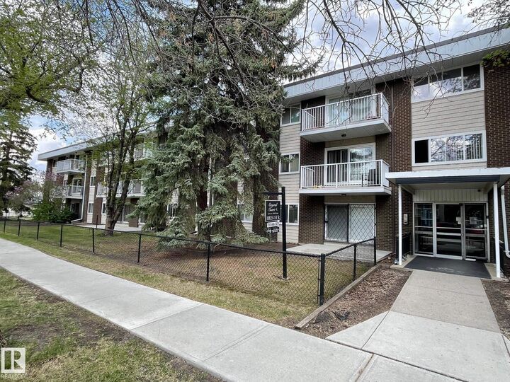 10835 114 Street NW  Edmonton AB T5H 3K3 photo