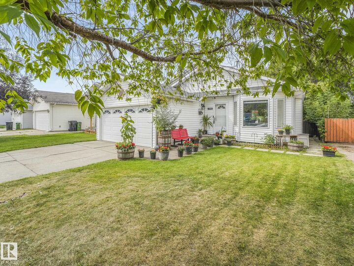 Property Photo: 1116 61 Street NW AB T6L 3Z9