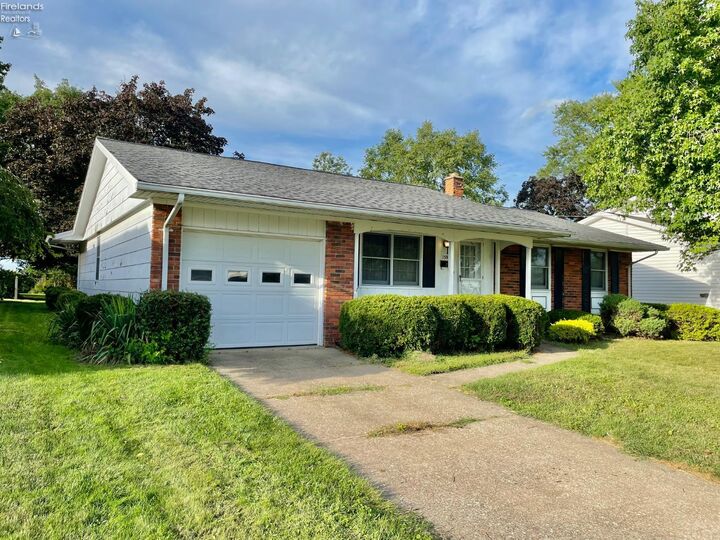 Property Photo:  159 Arlington Drive  OH 44811 