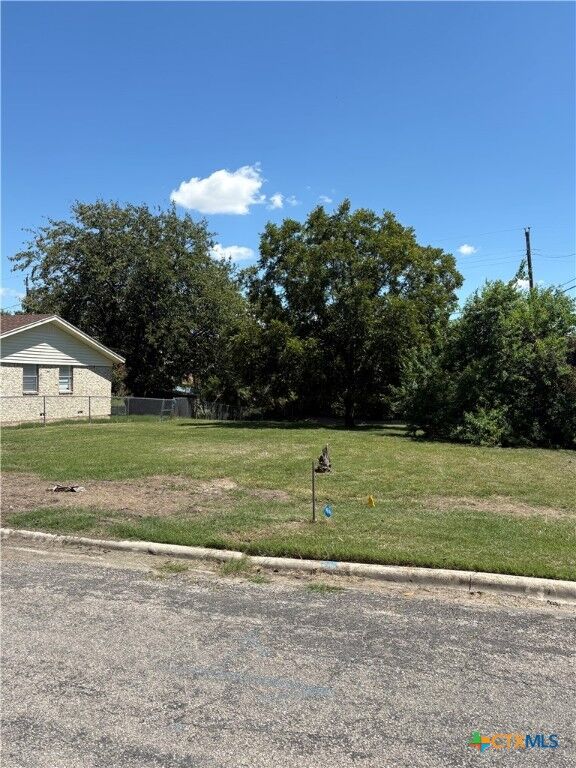 Property Photo: 519 Judy Lane TX 76522