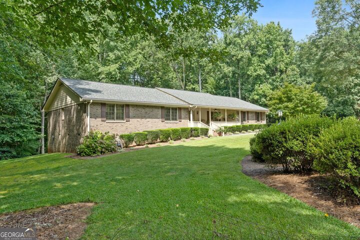 Property Photo: 154 Plantation Way GA 30281