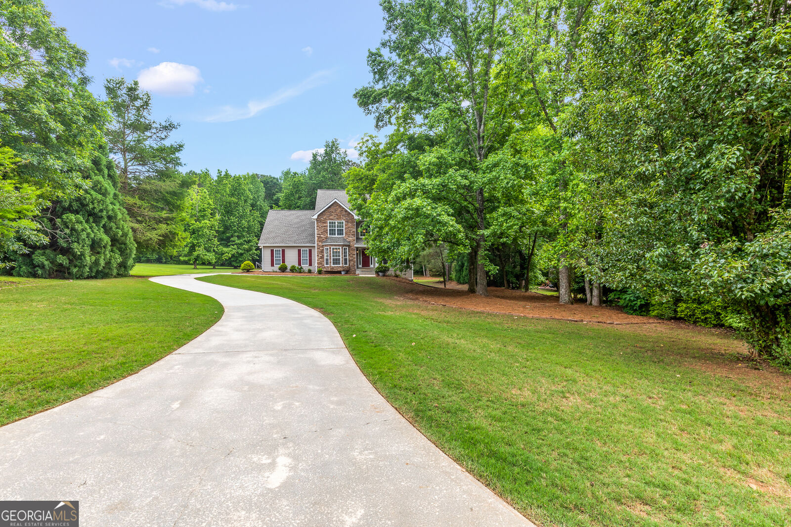 Property Photo:  220 Drumcliff Court  GA 30290 