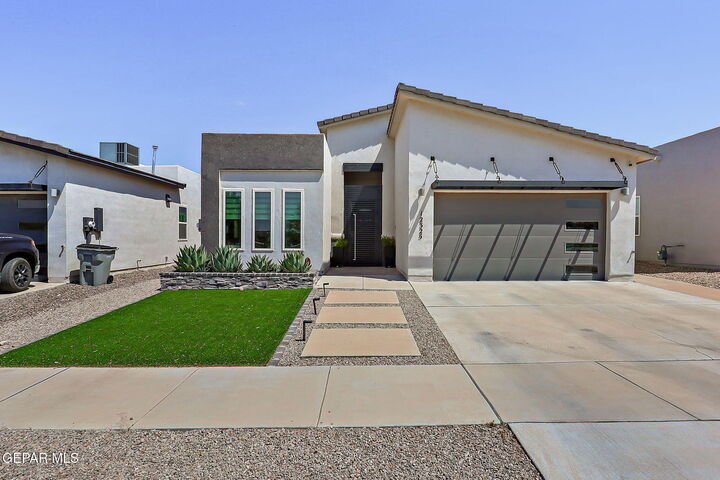 12325 Desert Vista Avenue  El Paso TX 79938 photo
