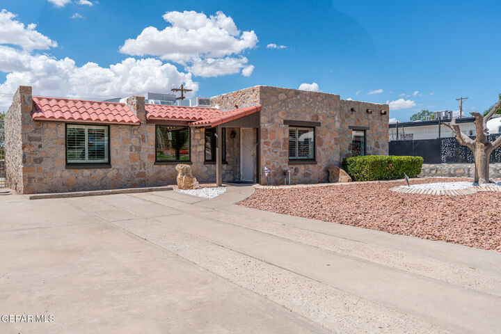 3711 N Stanton Street  El Paso TX 79902 photo