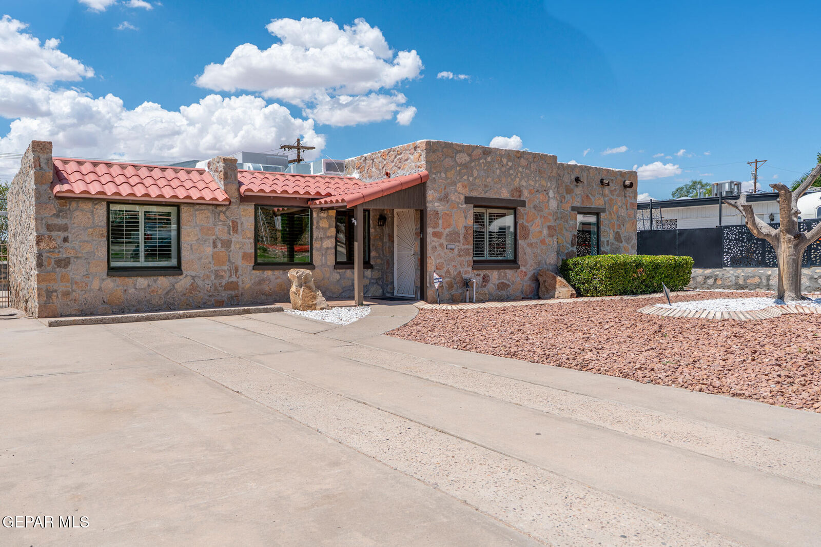 Property Photo: 3711 N Stanton Street TX 79902