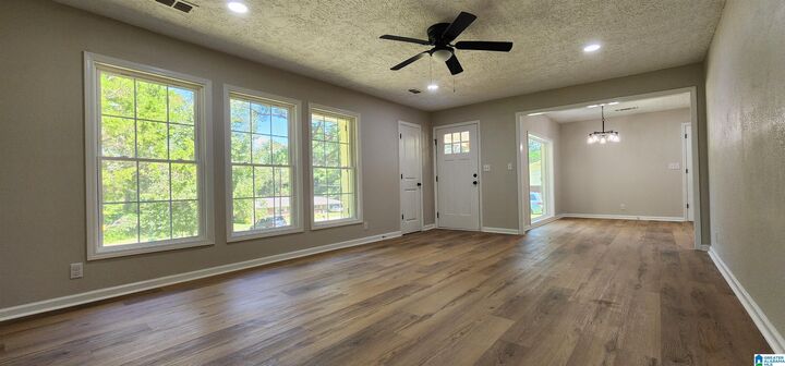 Property Photo: 912 Wana Avenue AL 36277