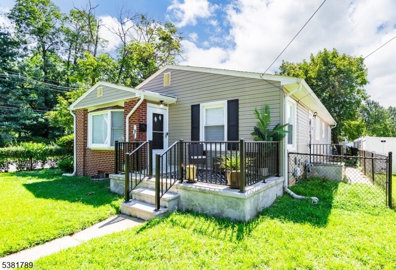 Property Photo:  198 Berkeley Ter  NJ 07062 