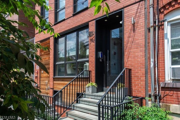 Property Photo: 54 Bright St 4 NJ 07302