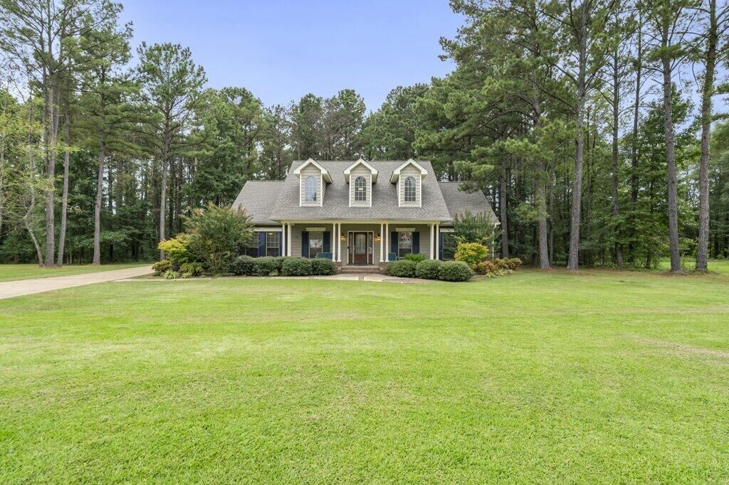 Property Photo: 186 Wind Chase Dr MS 39702