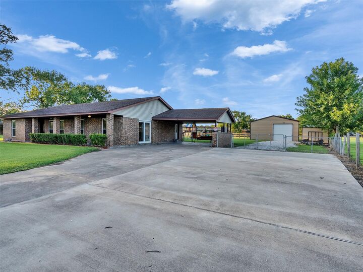 Property Photo:  308 County Road 201  TX 77515 