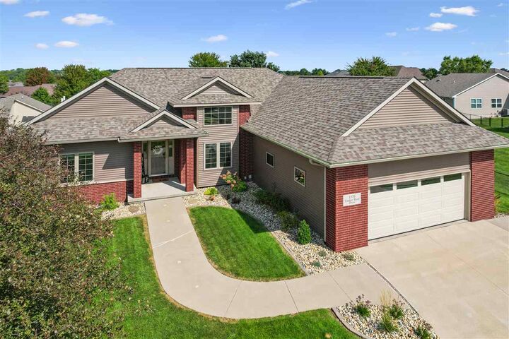 1570 Timber Wolf Dr   IA 52317 photo