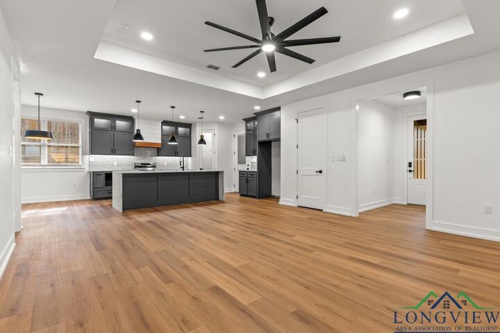 Property Photo: 794 W Kaufman TX 75460