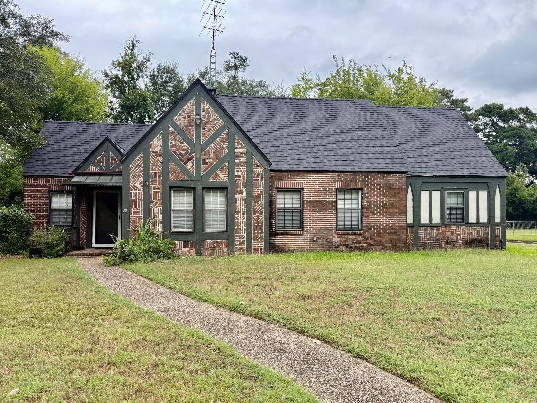 Property Photo:  28 Covington Drive  TX 75602 