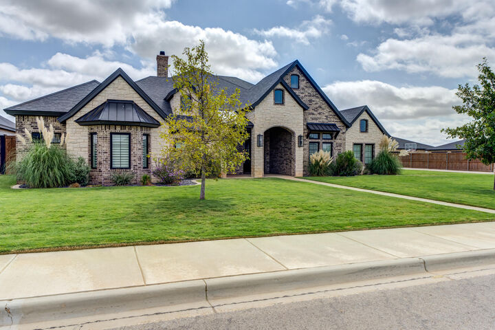 Property Photo: 10707 Ironton Avenue TX 79424