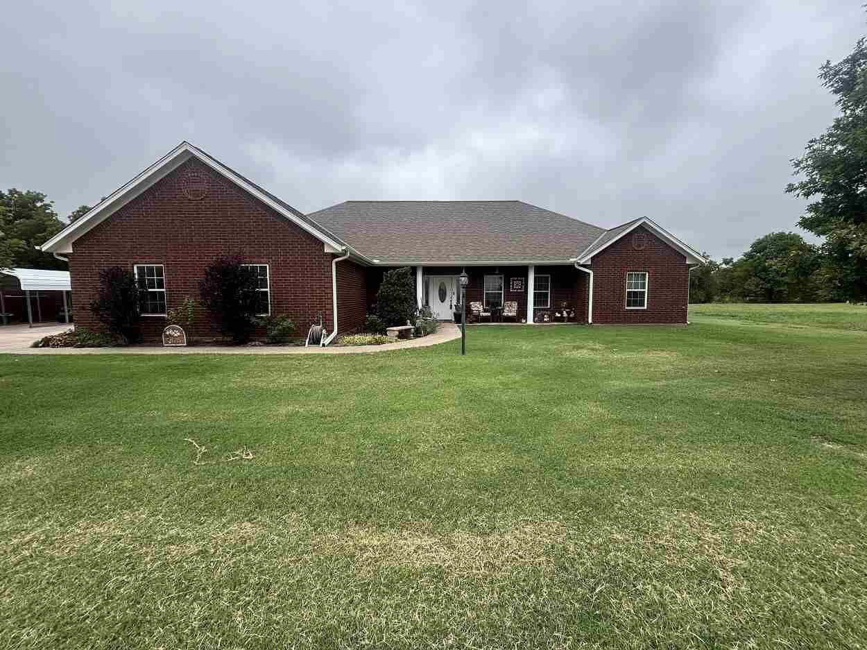Property Photo:  308 Willow Creek Dr  OK 73527 