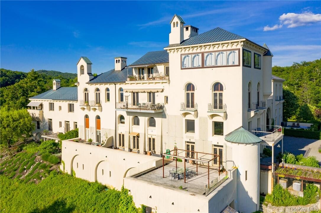 Property Photo: 55 Dicks Castle Road 55 NY 10524