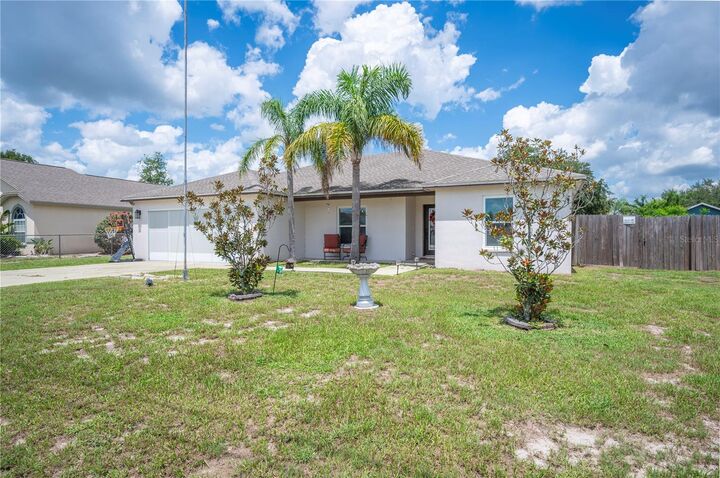 Property Photo:  4912 Palm View Drive N  FL 33860 