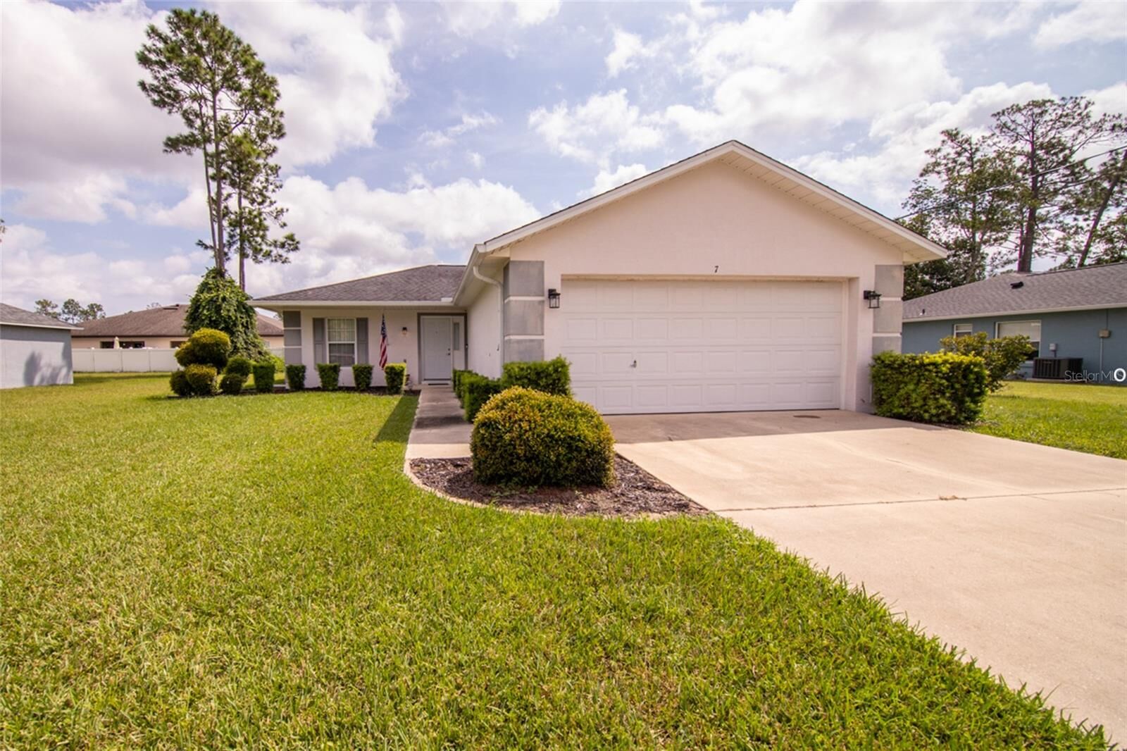 Property Photo:  7 Zoeller Court  FL 32164 