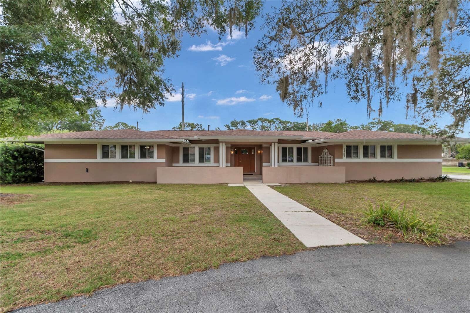 Property Photo:  1843 NE 40th Court  FL 34470 