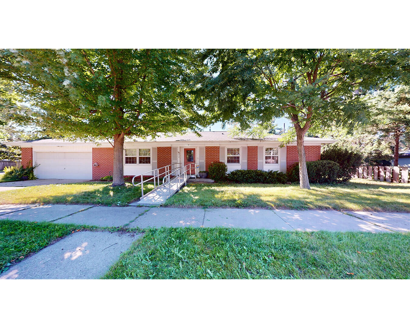 Property Photo:  3618 Lowell St  WI 54241 