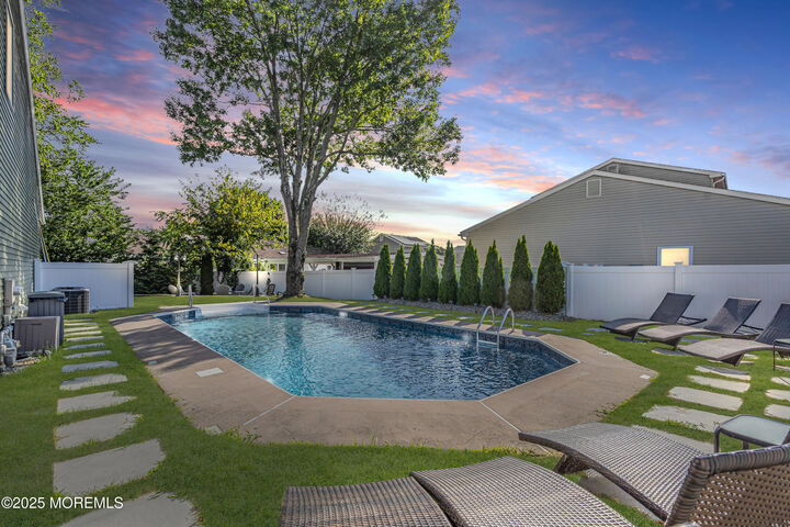 Property Photo:  73 Theresa Court  NJ 08753 