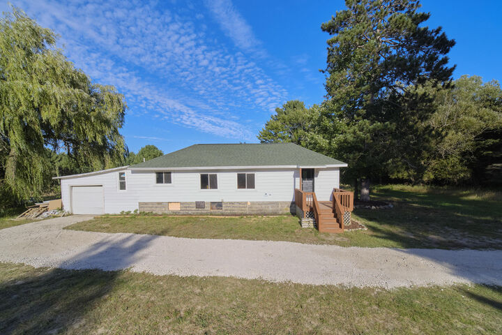 Property Photo: 2264 Revolt Road MI 49660