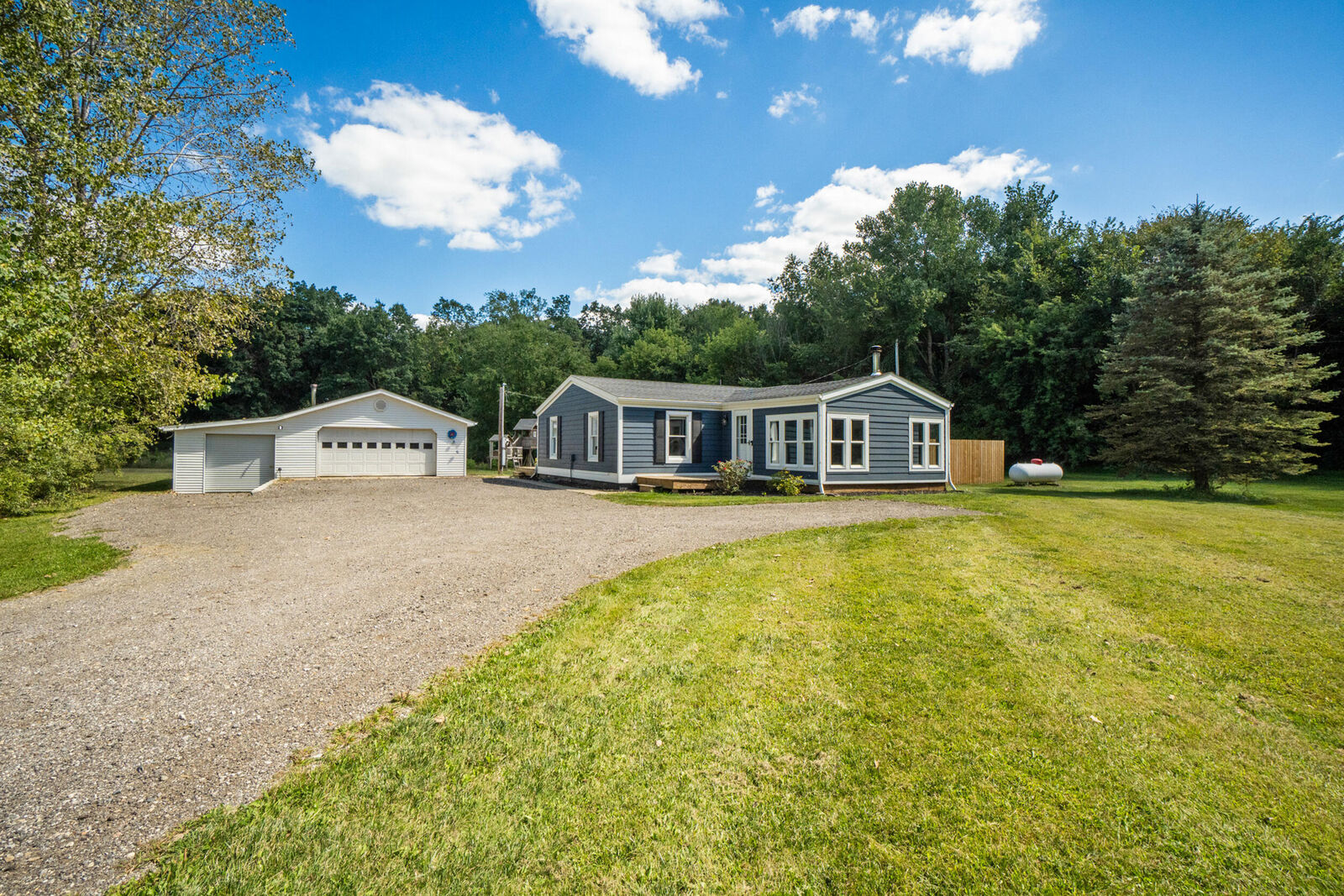 Property Photo: 13451 Pope Church Road MI 49284