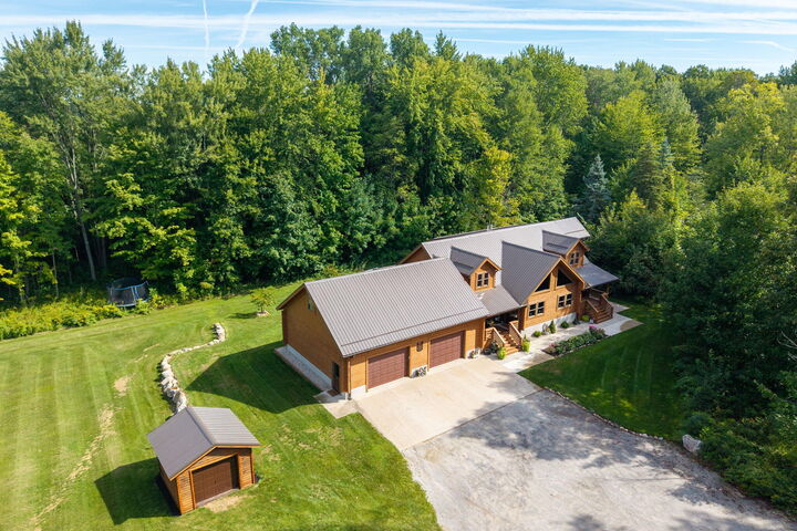 Property Photo: 2506 100th Avenue MI 48850