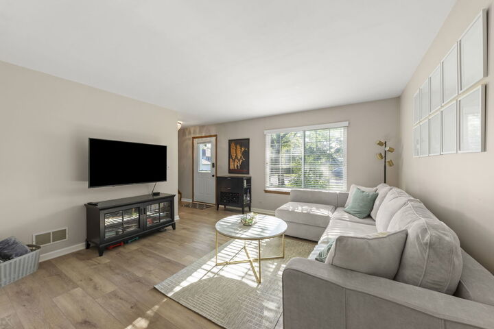 Property Photo:  1768 Coach Drive  IL 60565 