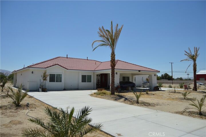 Property Photo: 10020 E Avenue R12 CA 93543