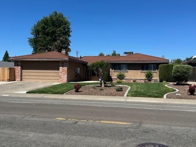 4523 Jan Drive  Carmichael CA 95608 photo