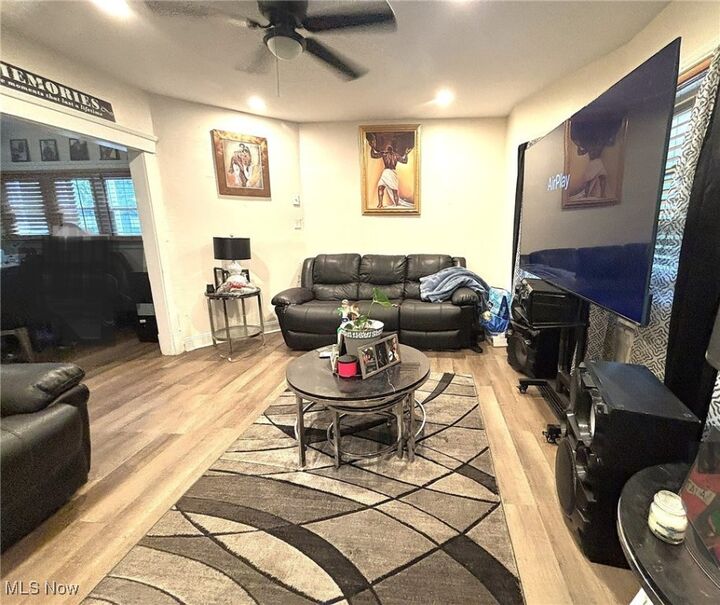 Property Photo: 660 E 126th Street OH 44108