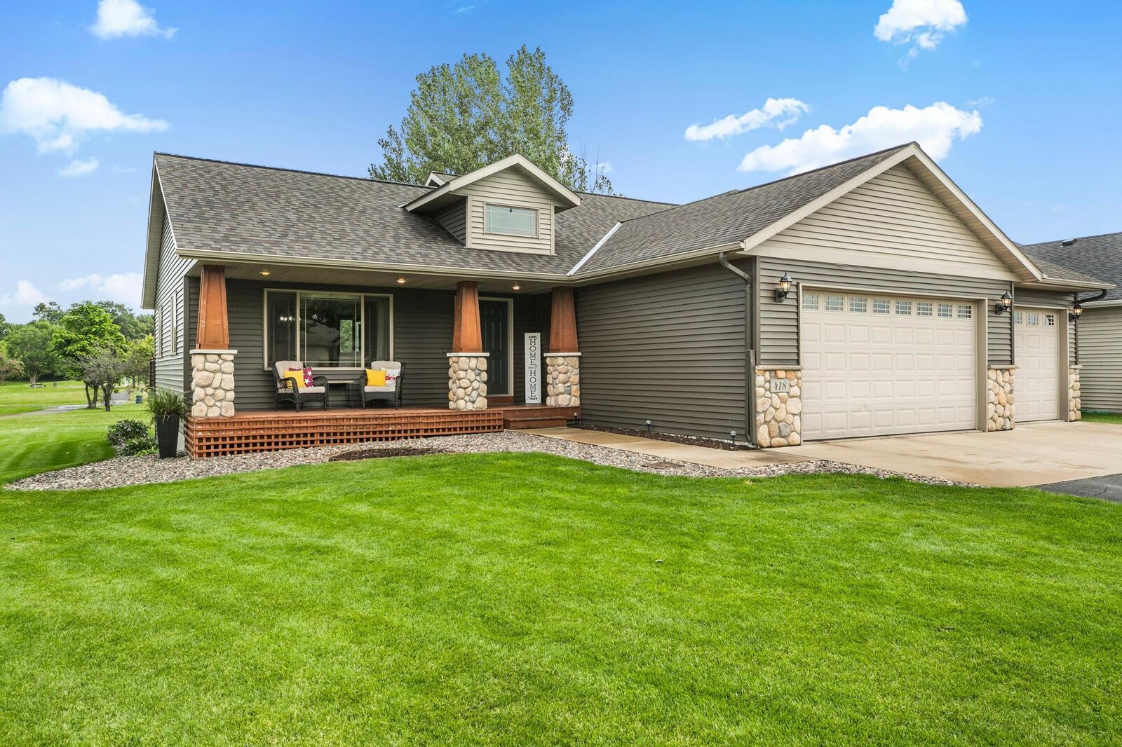 Property Photo: 418 7th Avenue SE MN 56374