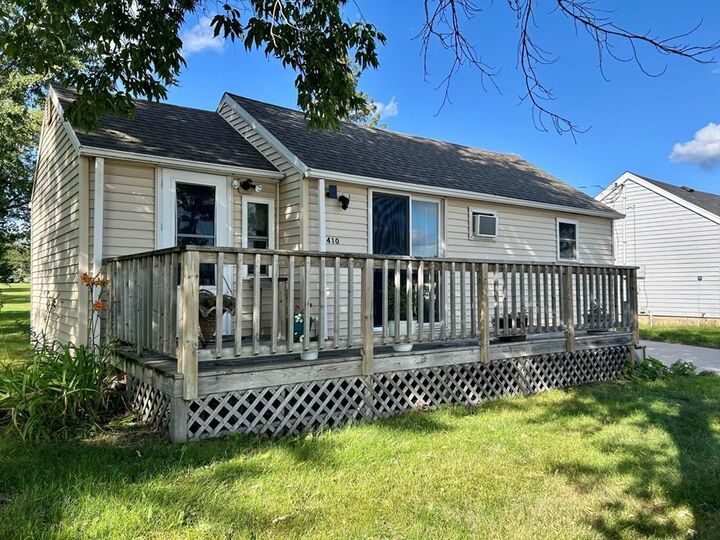 Property Photo: 410 Sunnybrook Road MN 56482