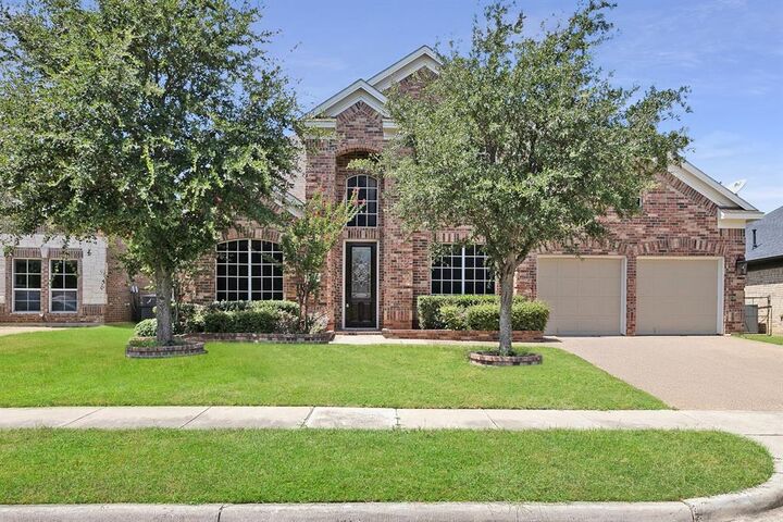 Property Photo: 7039 Miramar TX 75054