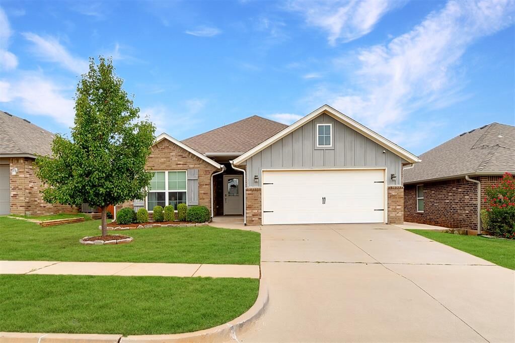 Property Photo: 9433 NW 87th Street OK 73099
