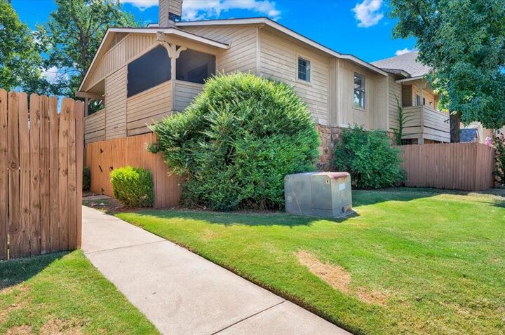 Property Photo:  14403 N Pennsylvania Avenue 5A  OK 73134 