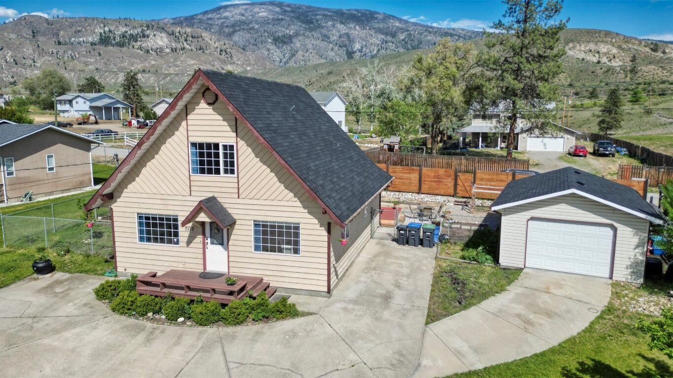 Property Photo: 7137 Tucelnuit Drive BC V0H 1T2