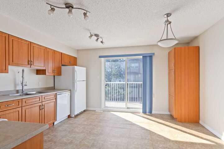 Property Photo: 201 Arabian Drive 606 AB T9H 5R5