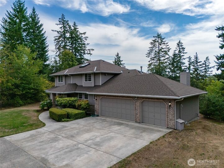Property Photo: 25616 121st Street E WA 98321