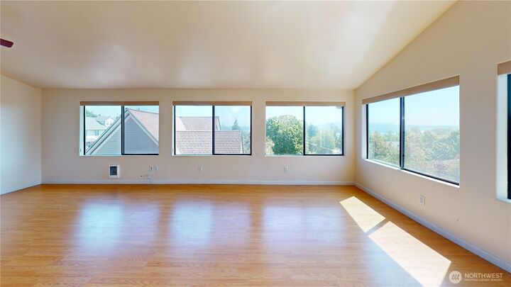 Property Photo:  3010 E Spruce Street B  WA 98122 