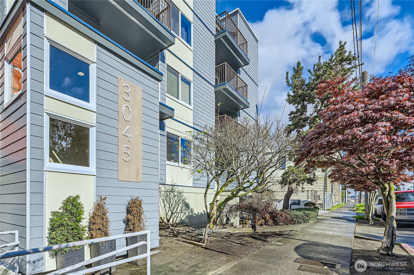 Property Photo: 3045 20th Avenue W 108 WA 98199