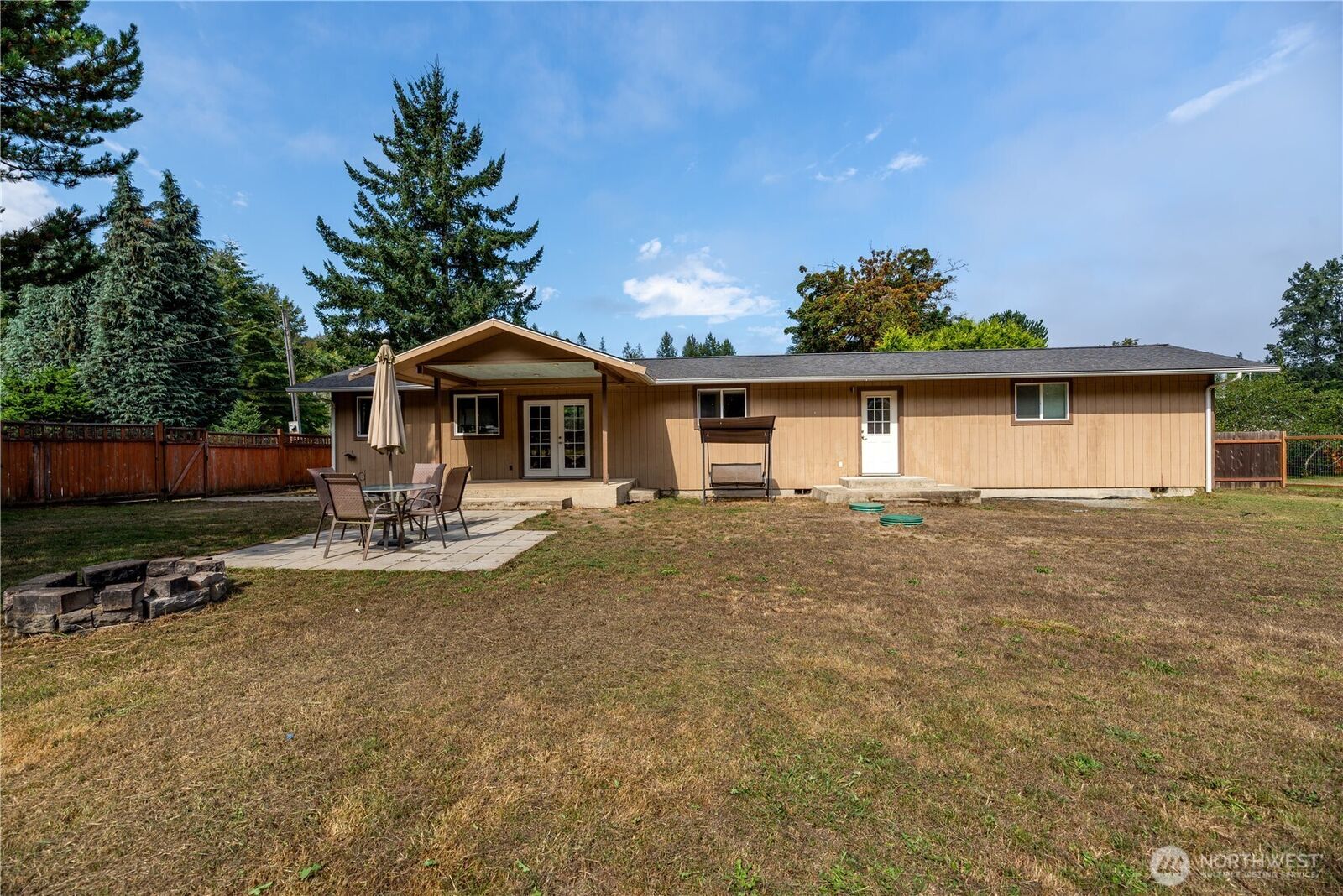 Property Photo: 33 S Maple Lane WA 98362